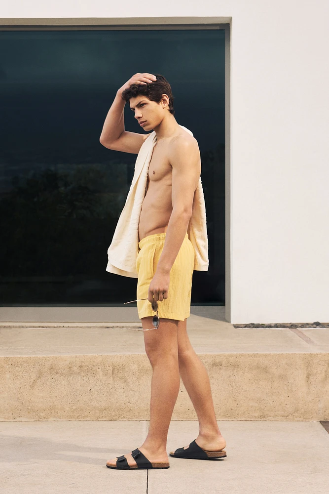 Short de bain froissé