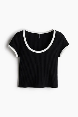 Picot-trimmed ribbed T-shirt