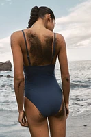 Costume de bain sculptant