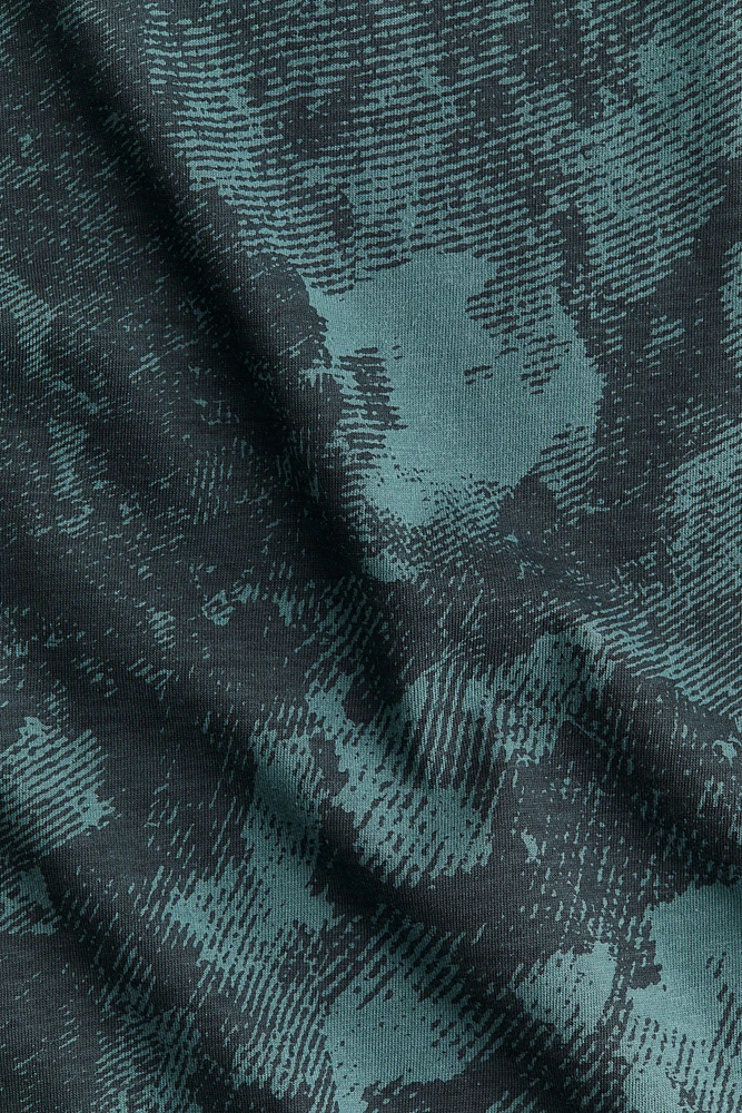 Loose-Fit Sports Shirt with DryMove™