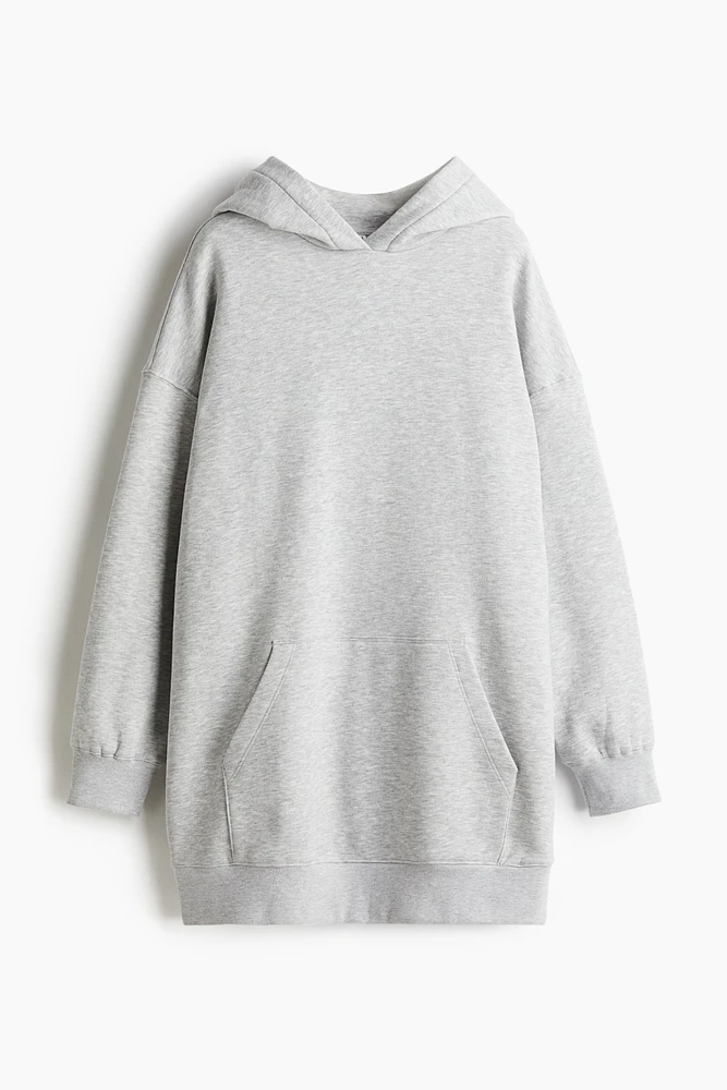Robe ample à capuche