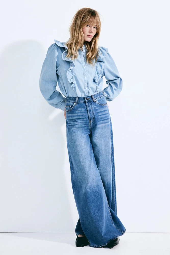 Chemisier à volant en denim