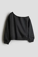 Asymmetric sweatshirt