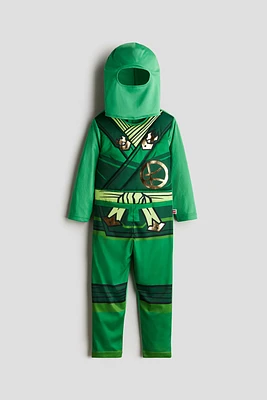 Costume