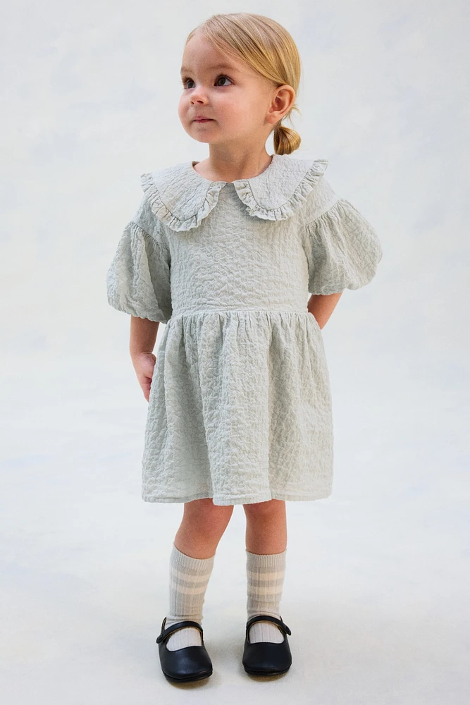 Robe en coton avec manches bouffantes