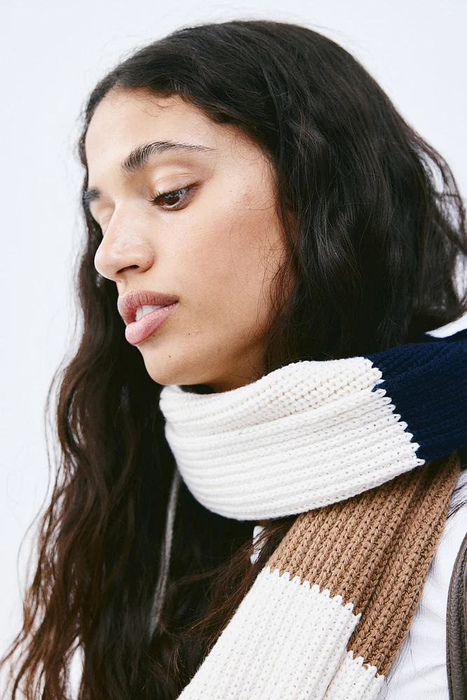 Rib-Knit Scarf