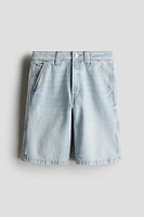 Short menuisier coupe ample