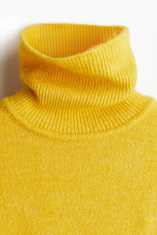 Fine-Knit Turtleneck Top