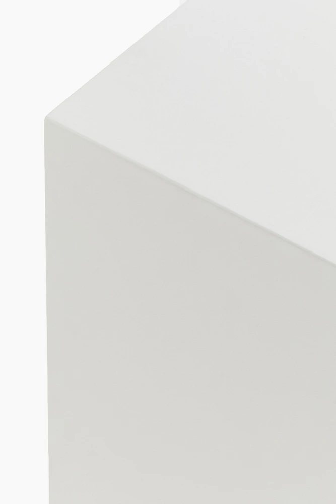 Pedestal
