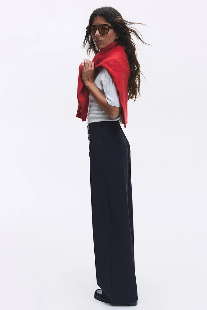 Pantalon à boutons