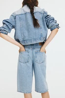 Short en denim haut du genou