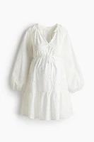 MAMA Robe avec broderie anglaise