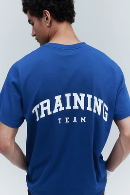 T-shirt de sport coupe classique avec DryMove™