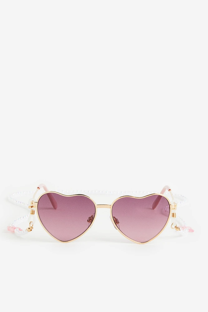 Sunglasses with Eyeglass Chain