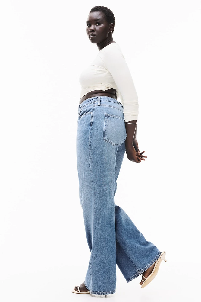 Curvy Fit Feather Soft Wide Ultra High Jeans