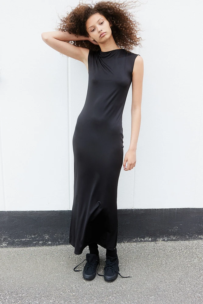 Robe moulante avec jupe sirène