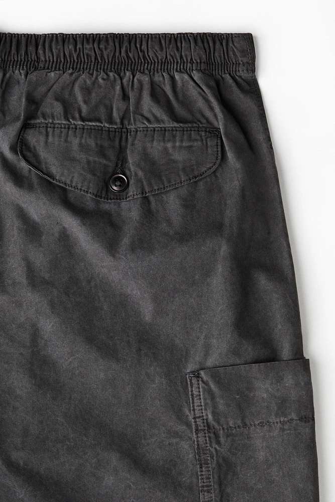 Loose-Fit Cargo Shorts