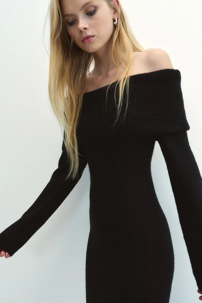 Off-the-Shoulder Fine-Knit Dress