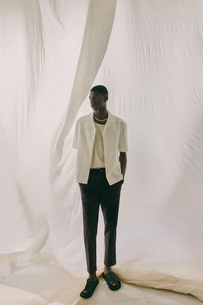 Pantalon court coupe classique en coton