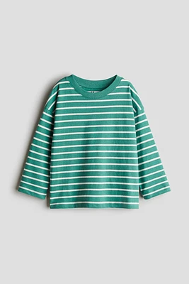 Long-sleeved T-shirt