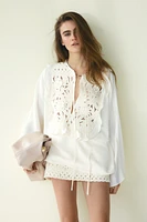 Blouse brodée