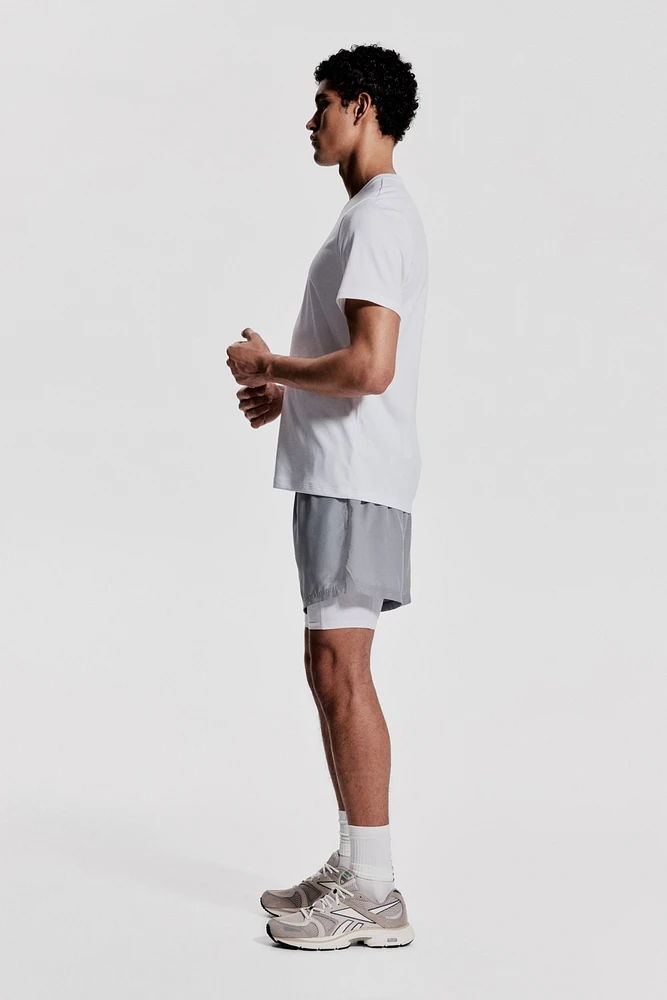 T-shirt de sport coupe classique DryMove🅪