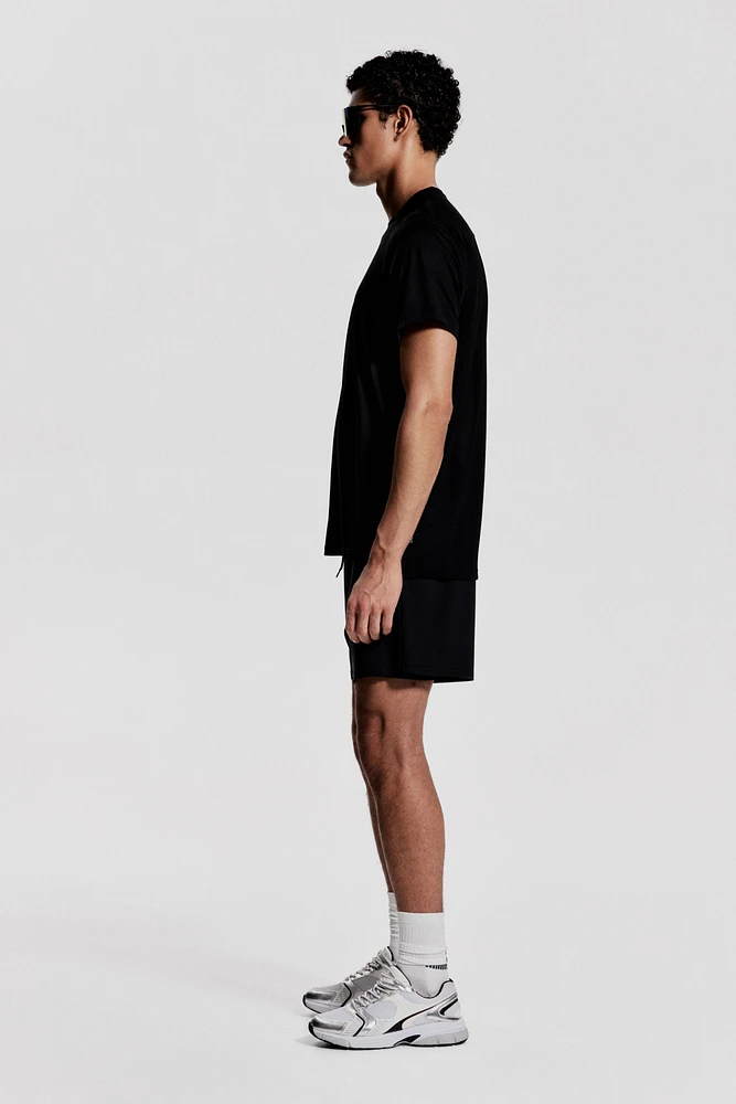 T-shirt de sport coupe classique DryMove™