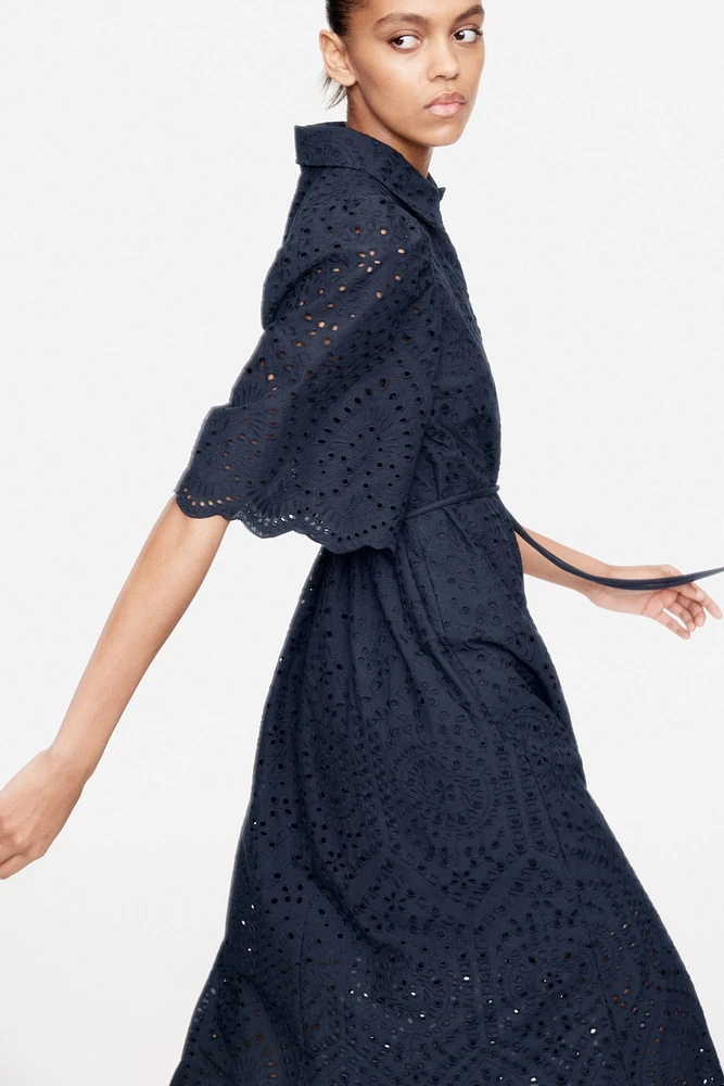 Robe chemisier avec broderie anglaise
