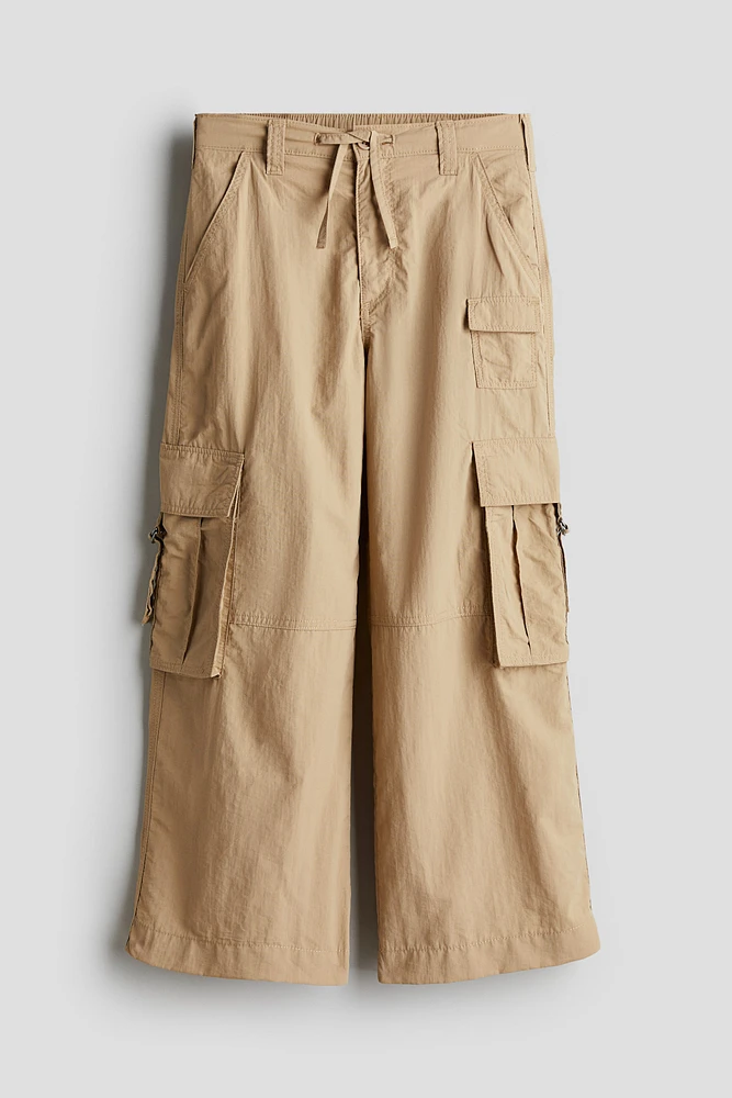 Wide-leg Cargo Pants