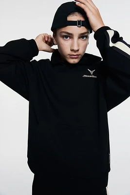 Sports Hoodie with DryMove™