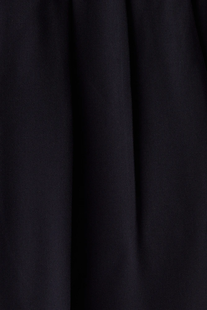 Loose Fit Tailored Pants