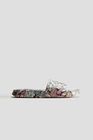 Printed Pool Shoes