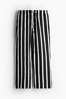 Wide-cut Pull-on Pants