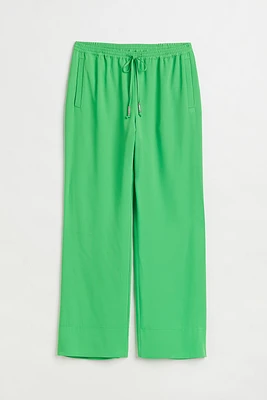 Wide-cut Pull-on Pants