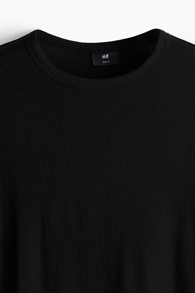 T-shirt côtelé près du corps