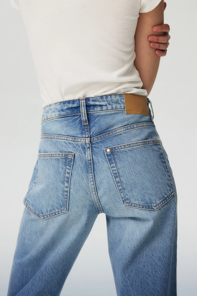 Straight High Cropped Jeans