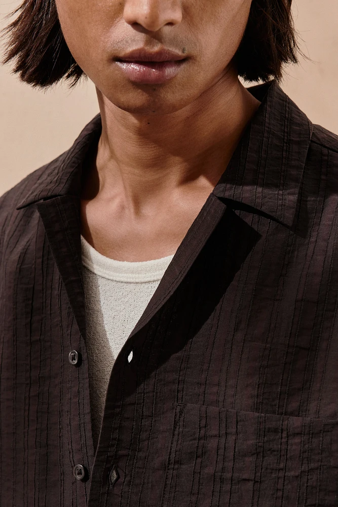 Chemise texturée coupe classique à col cubain