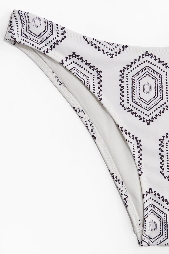 Bas de maillot échancré
