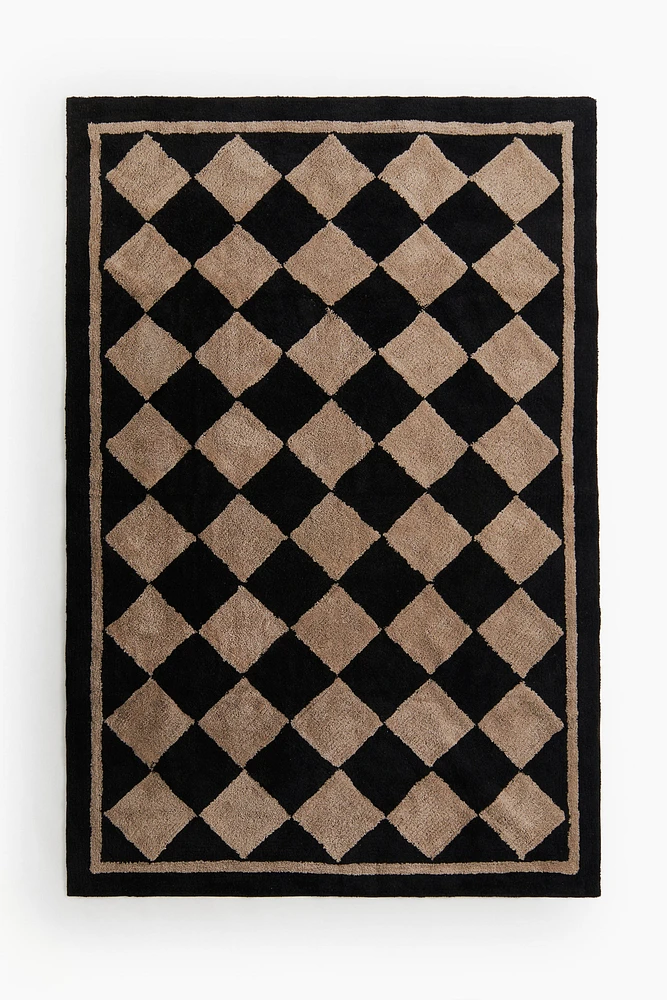 Diamond-Patterned Wool-Blend Rug