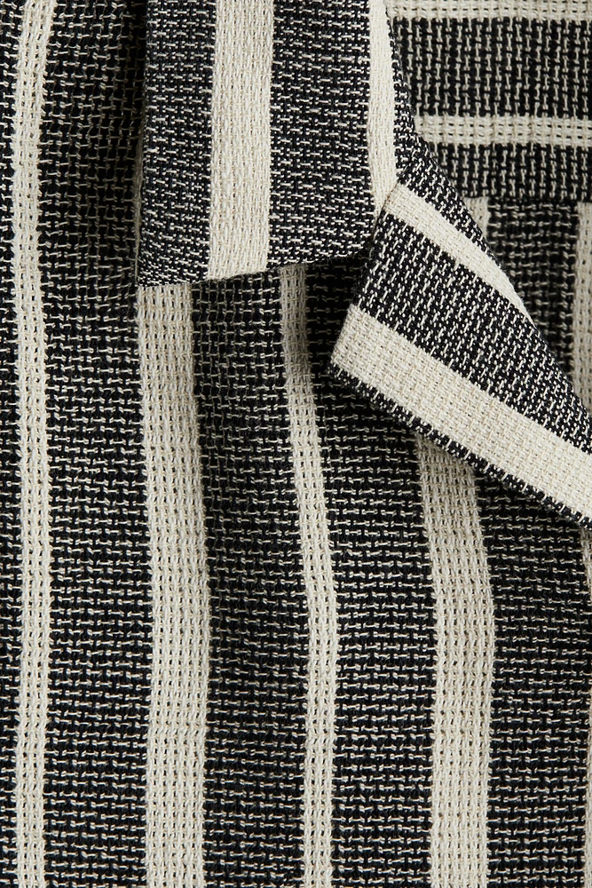Chemise texturée coupe classique à col cubain