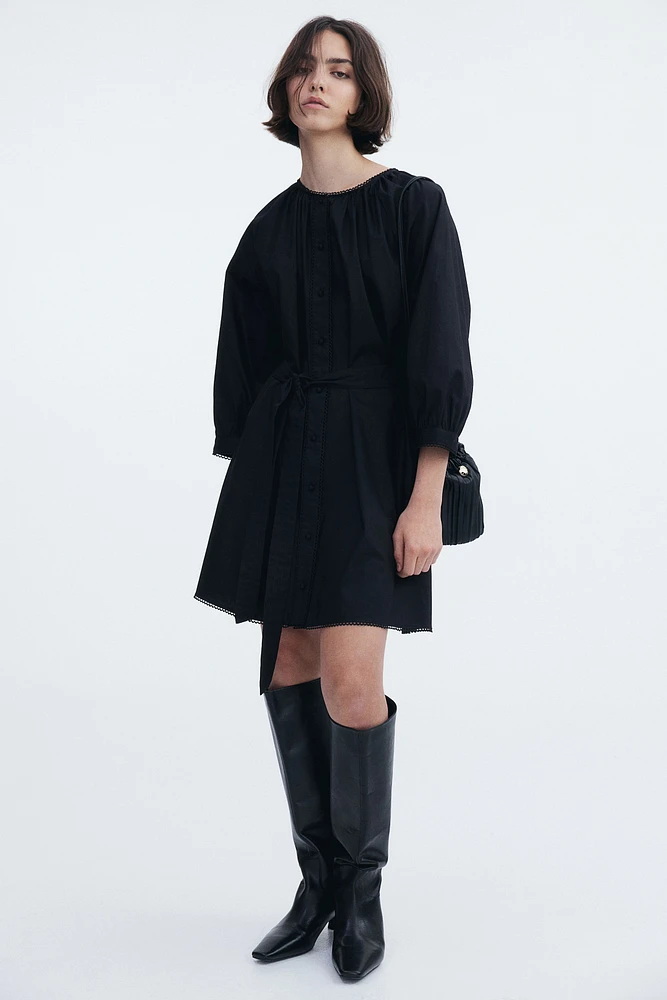 Robe à bords picots