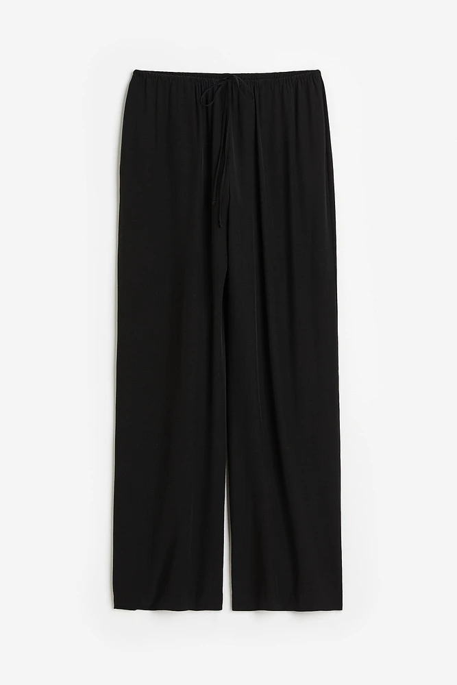 Wide-leg Pants