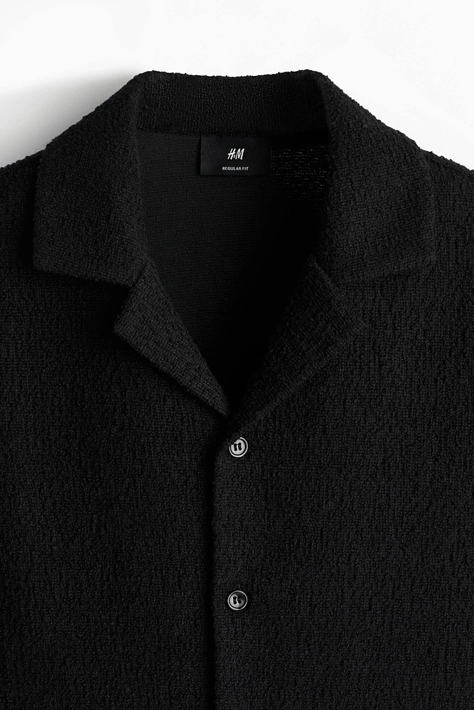 Chemise texturée classique avec col cubain