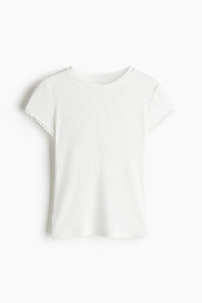 T-shirt côtelé avec dentelle