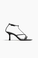 Sandales à talon avec brides fines