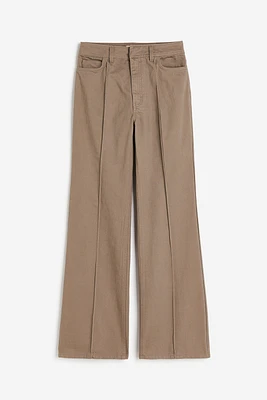 Pantalon évasé en sergé avec plis