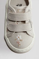 Espadrilles en toile avec détails brodés