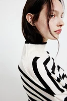 Fine-knit turtleneck jumper