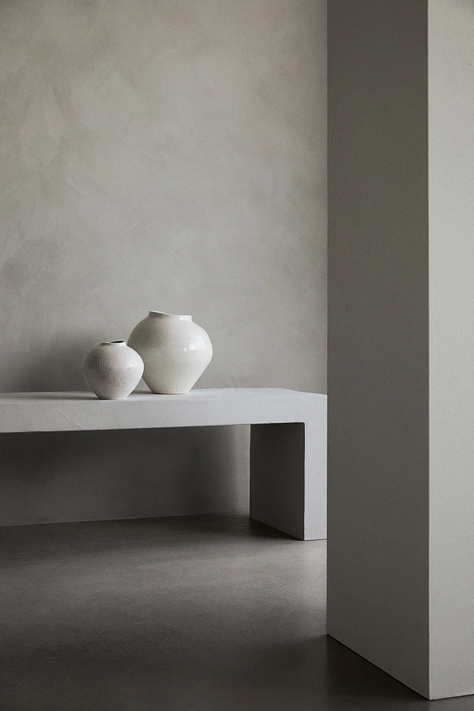 Grand vase irrégulier en grès cérame