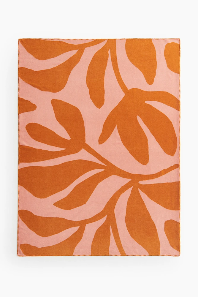 Patterned fleece blanket